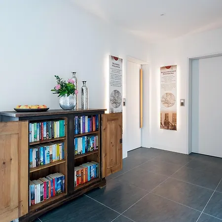 Hof-suiten Apartment Waren (Müritz)