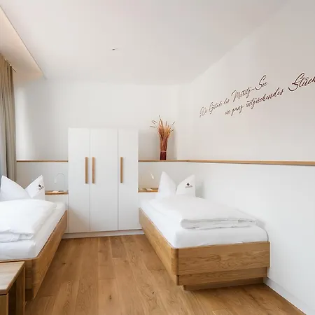 Apartment Hof-suiten *